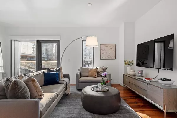 Boston, MA 02210,300 Pier 4 Blvd #3B