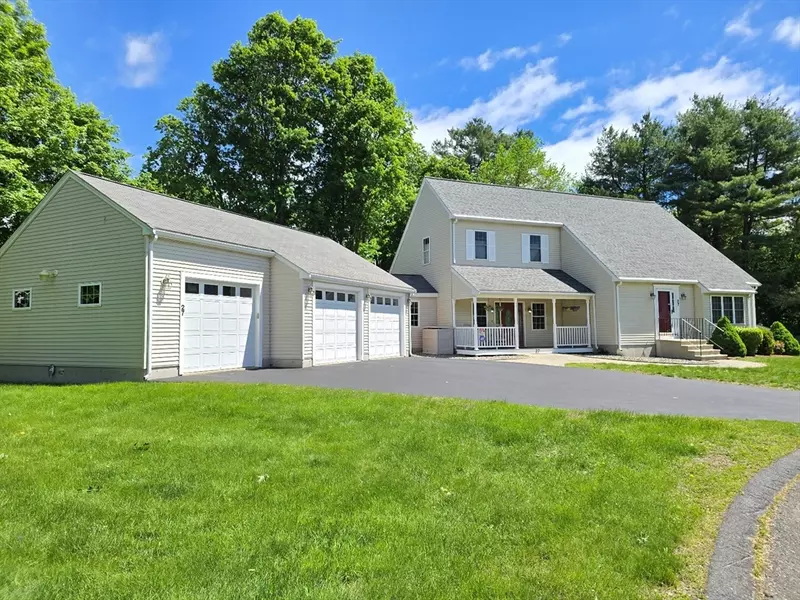 27 Christy Ln, Ashland, MA 01721