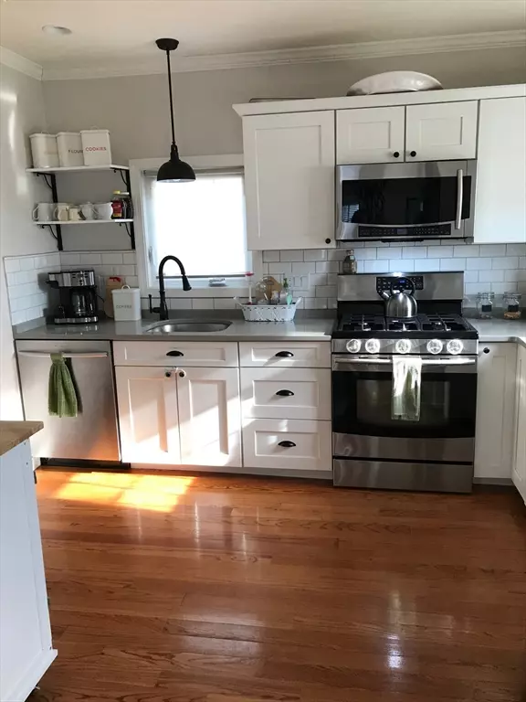Danvers, MA 01923,11 Poplar St