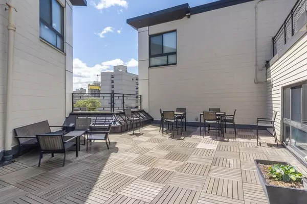 Boston, MA 02115,12 Stoneholm St #313