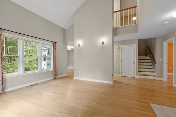 Lincoln, MA 01773,7 South Commons #L