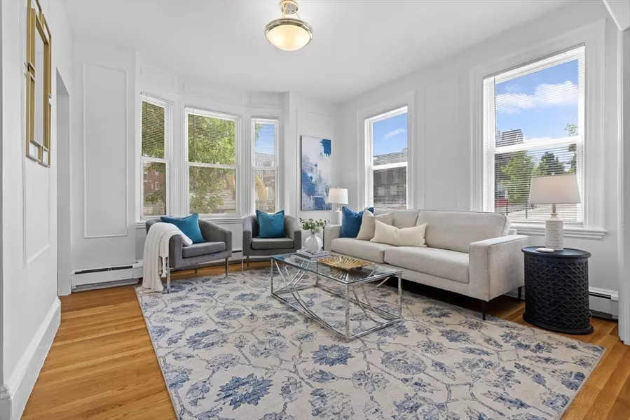 39 School St, Brookline, MA 02446