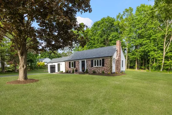 Seekonk, MA 02769,47 Jacob Street