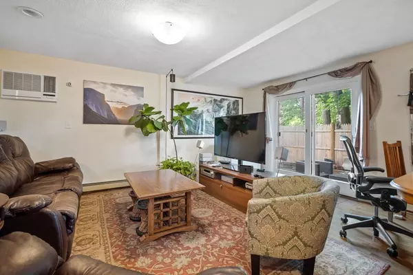 55 Waterhouse Street #55, Somerville, MA 02144