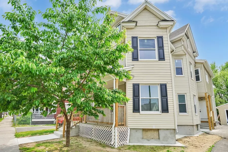373-375 Orange St, Springfield, MA 01108