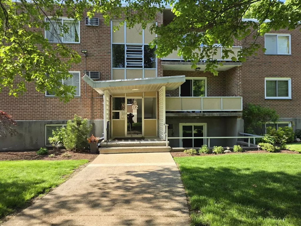 Waltham, MA 02452,82 Lionel Ave #B