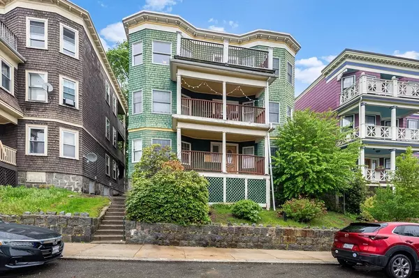 71 Draper St, Boston, MA 02122