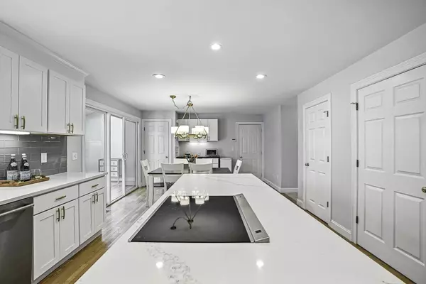 Hopkinton, MA 01748,60 Wedgewood Drive