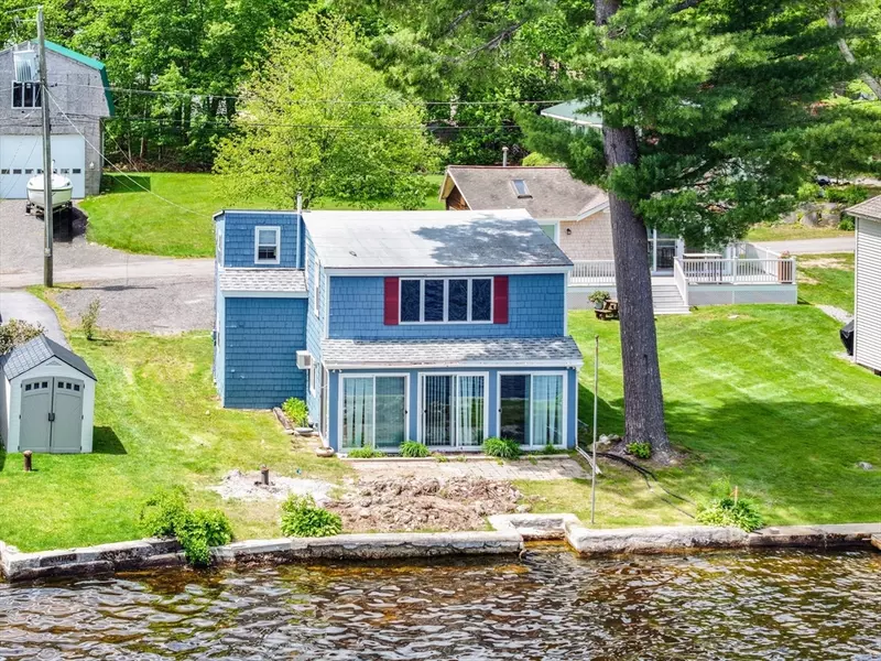 915 Whitneys Grove, Derry, NH 03038