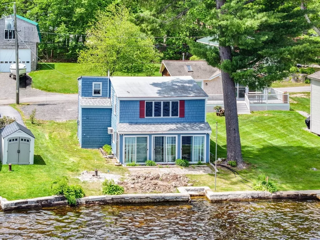 Derry, NH 03038,915 Whitneys Grove