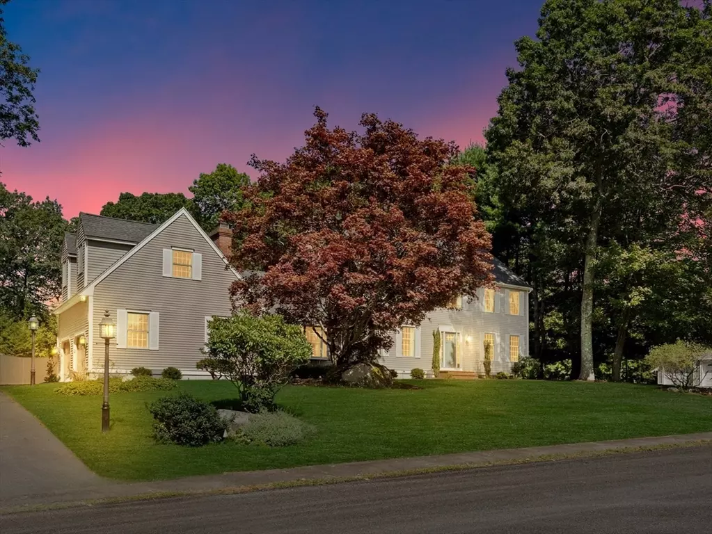 Easton, MA 02356,15 Wenlock Cir