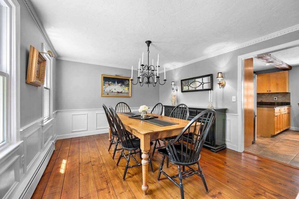 Hopkinton, MA 01748,28 Old Farm Rd