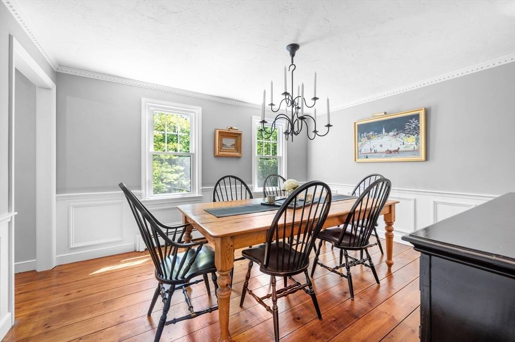 Hopkinton, MA 01748,28 Old Farm Rd