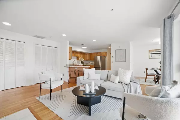 Winchester, MA 01890,7 Conant Rd #23