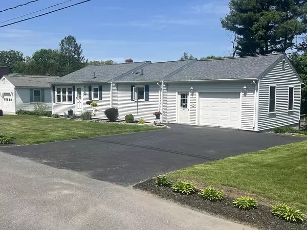 40 Flaggler Rd, Leominster, MA 01453
