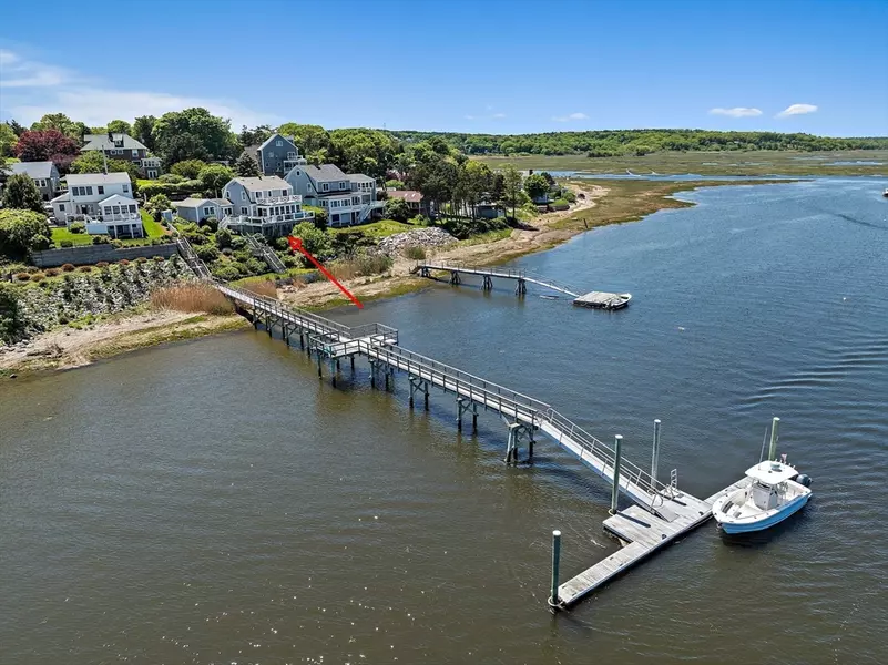 106 Preston Ter, Marshfield, MA 02050
