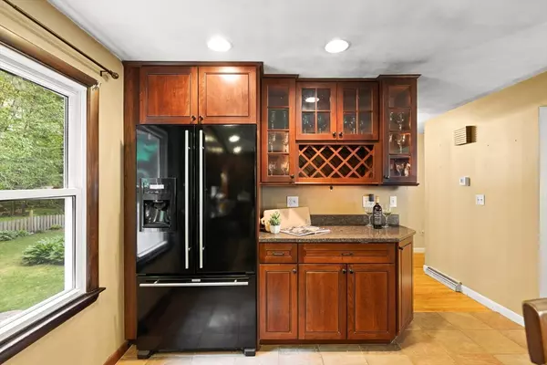 Rehoboth, MA 02769,5-R Valeda