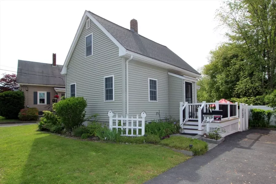 43 Hart Street, Taunton, MA 02780