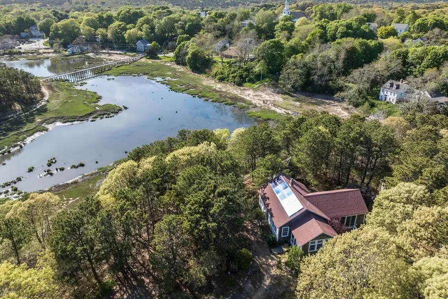 50 Higgins Ln, Wellfleet, MA 02667