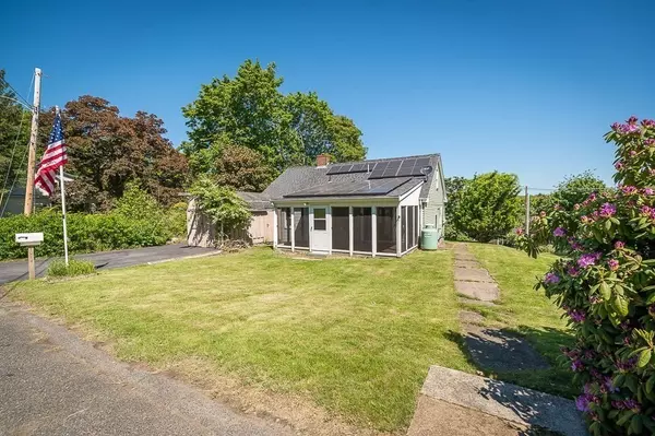 Gloucester, MA 01930,154 Essex Avenue