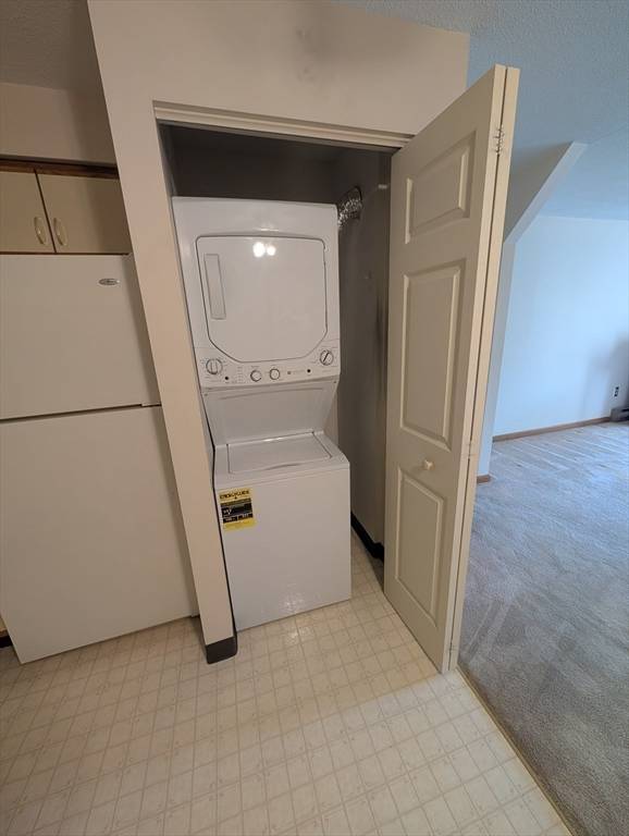 South Hadley, MA 01075,41 West Summit Street #55
