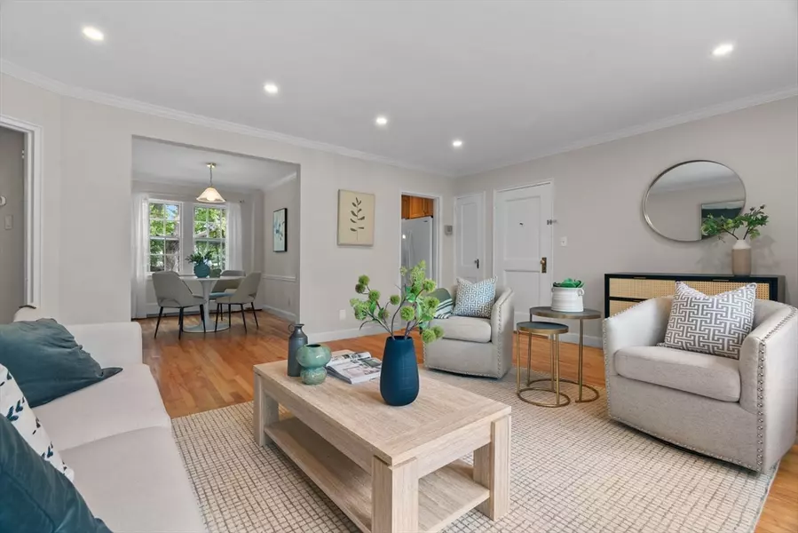 74 Boylston St #2, Newton, MA 02467