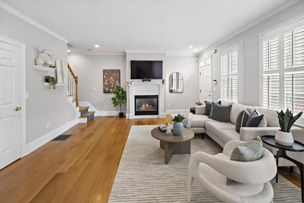 Boston, MA 02129,4 Lincoln Place #4