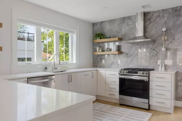 39 Paul St, Watertown, MA 02472