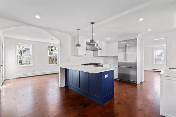 Cohasset, MA 02025,6 Parker Ave