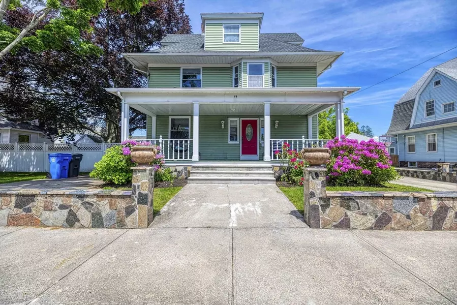 15 Henry Street, Cranston, RI 02905