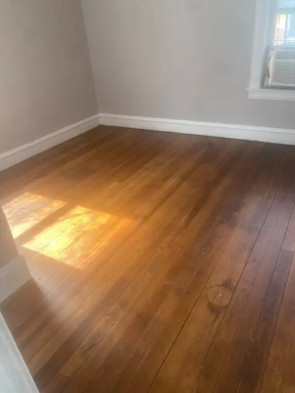 Fall River, MA 02720,583 Center St