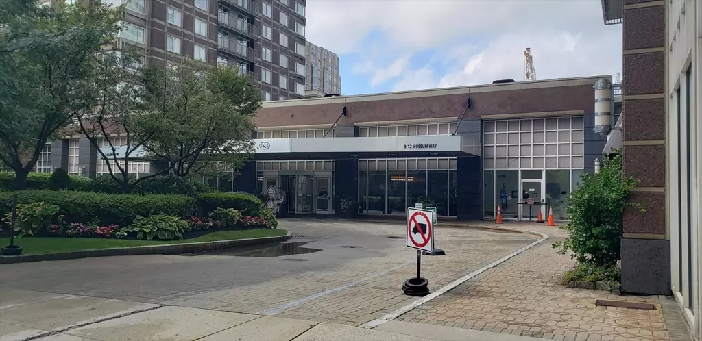 8 Museum Way #2103, Cambridge, MA 02141