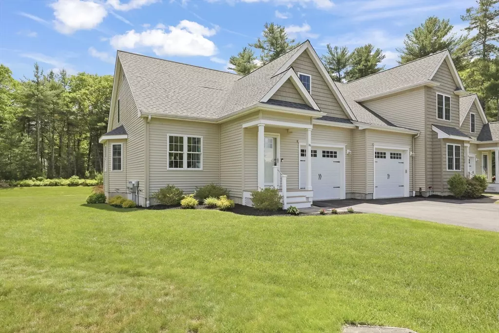 Carver, MA 02330,20 Santana Way #20