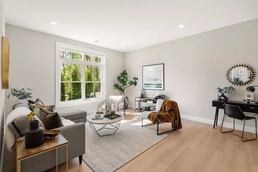 7 Cross St #104, Wilmington, MA 01887