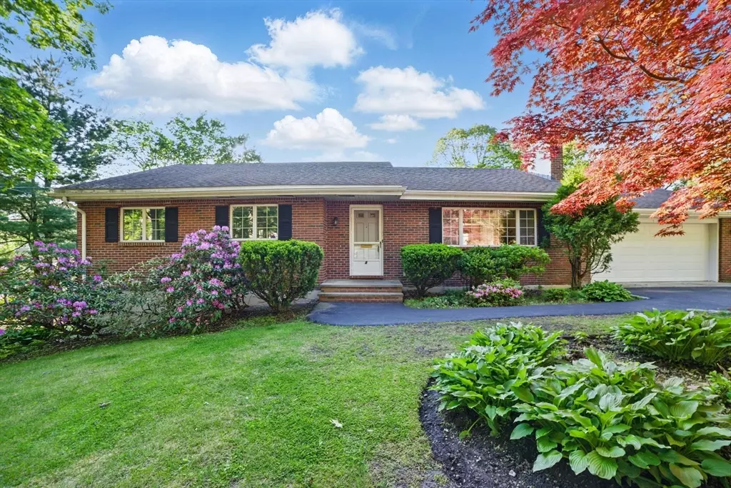 Winchester, MA 01890,8 Ware Rd