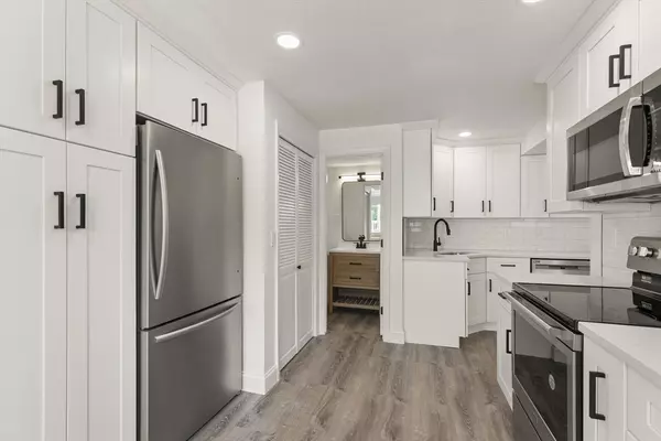 Bellingham, MA 02019,63 Taunton St #63