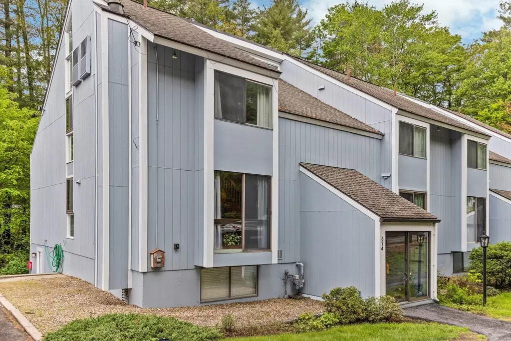 Acton, MA 01720,374 Great Rd #10