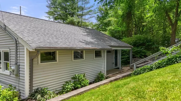 North Attleboro, MA 02760,100 Oakridge Ave