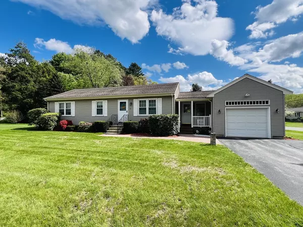 29 Fairlawn St, Grafton, MA 01536