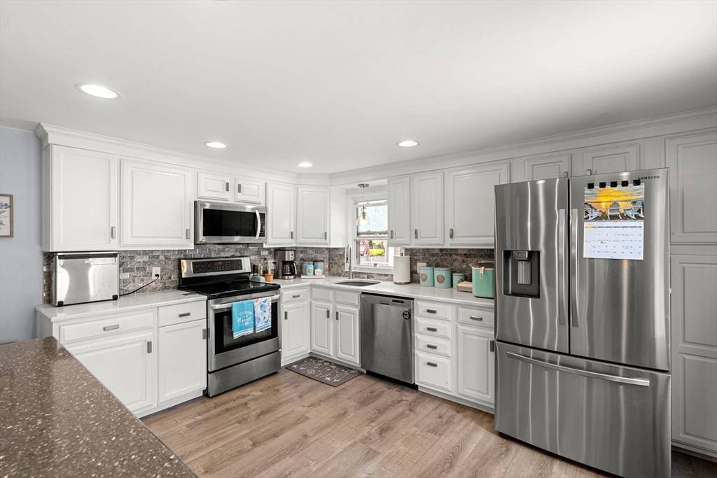 Danvers, MA 01923,65 Holten St