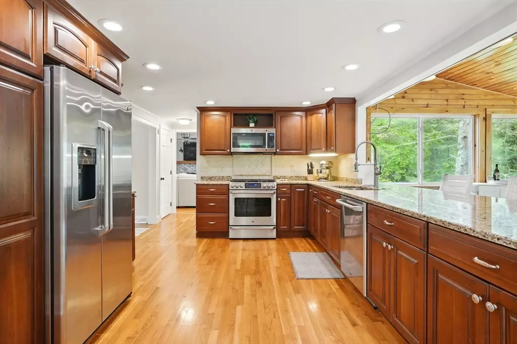 Duxbury, MA 02332,29 Harvest Dr