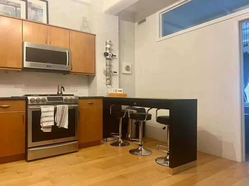 42 Chauncy #5C, Boston, MA 02111