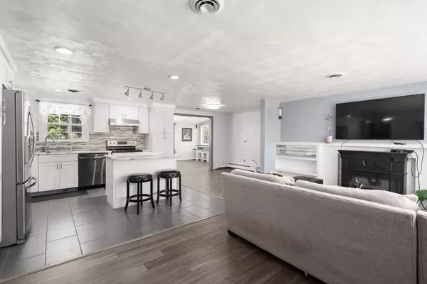 Natick, MA 01760,22 Wethersfield Rd