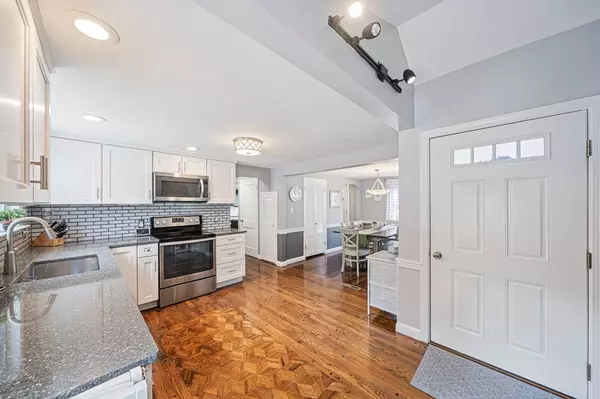 Weymouth, MA 02190,864 Front St
