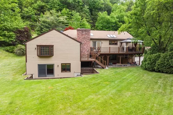 Sturbridge, MA 01566,82 Allen Rd