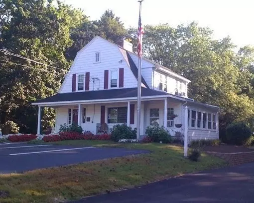 685 South St, Wrentham, MA 02093