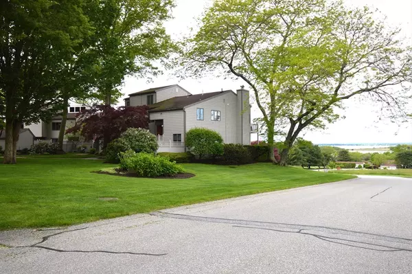 Bristol, RI 02809,272 N Farm Dr #272