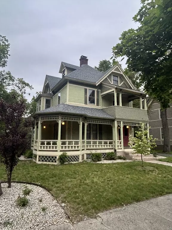 Springfield, MA 01109,107 Dartmouth