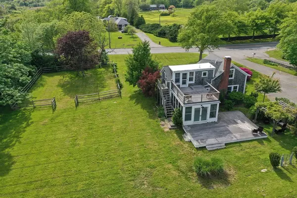 Little Compton, RI 02837,460 W Main Rd