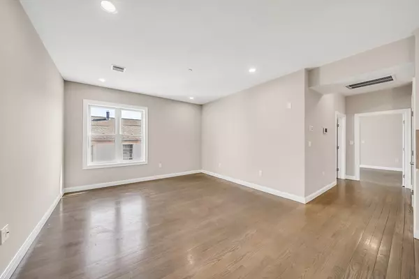 Boston, MA 02136,966 Hyde Park Ave #301